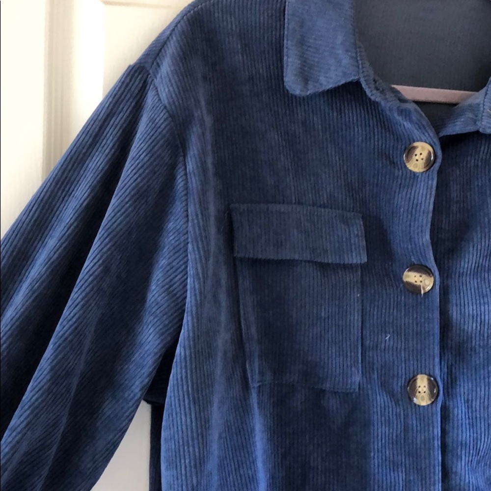 Button down top! - Picture 2 of 3